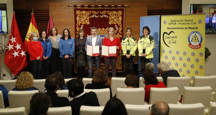 Sanz y Aniorte presentan el procedimiento de actuación coordinada entre SAMUR-PC y el área social ante violencia sobre menores