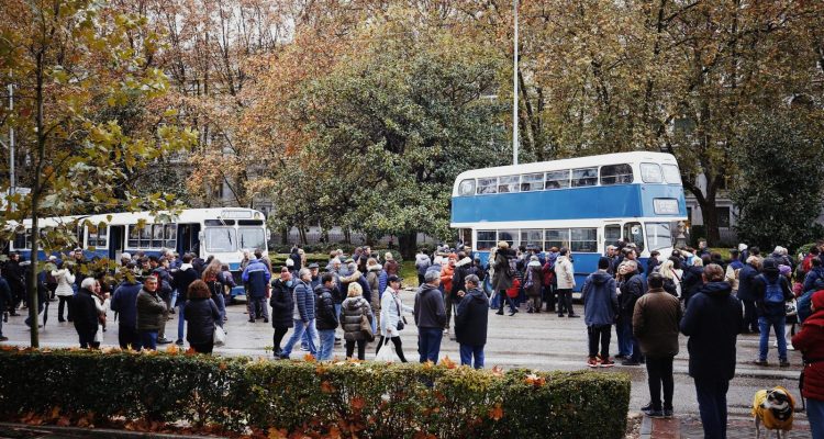 exhibición de Autobuses Históricos de la EMT