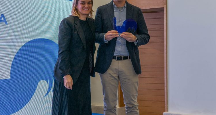 Premios Usera Solidaria al colegio Viator