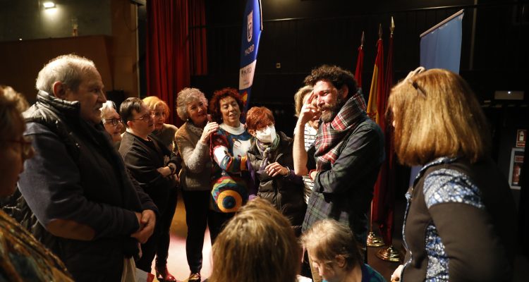 Actividad de teatro con la participación de personas con discapacidad intelectual