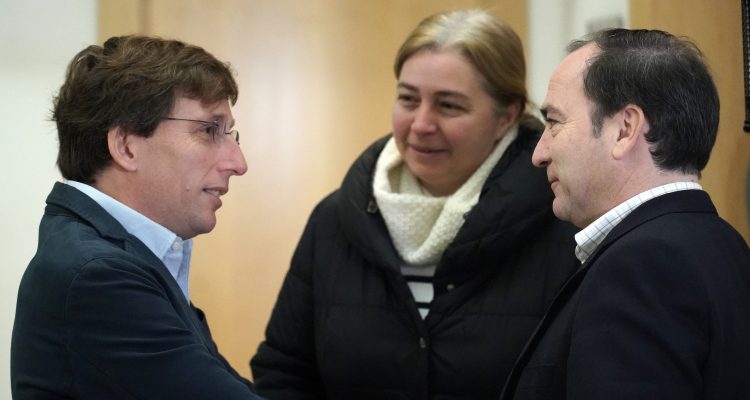 El alcalde de Madrid, José Luis Martínez-Almeida, durante la rueda de prensa en la que ha informado de los datos sobre la calidad del aire