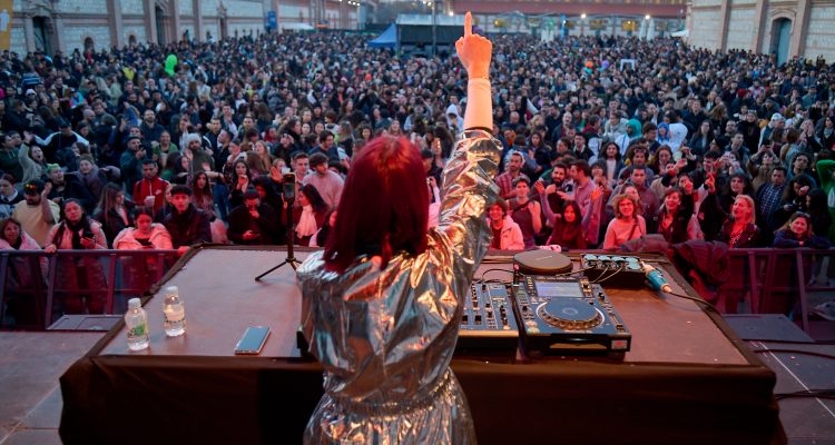 Actuación de Laura Put en Matadero