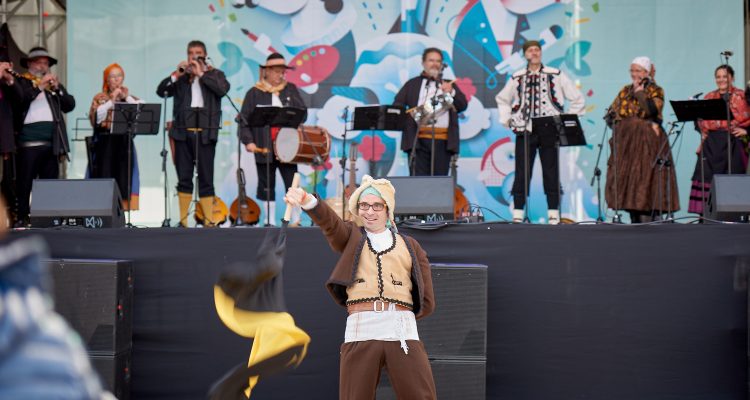 Manteo del pelele, murgas y chirigotas en Matadero Madrid