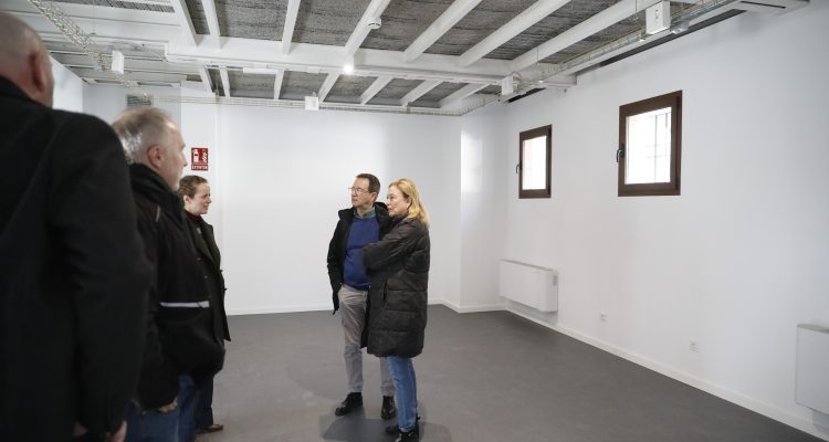 Paloma García Romero y Martín Casariego durante la visita a la Casa del Reloj
