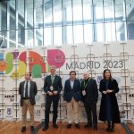 El alcalde, José Luis Martínez-Almeida, el delegado de Medio Ambiente y Movilidad, Borja Carabante, y la concejala de Villaverde, Concha Chapa en el Congreso de Parques y Jardines Públicos