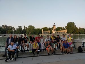 Grupo de Voluntarios por Madrid en el Retiro