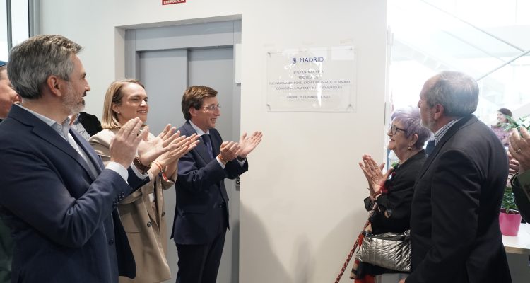 Almeida inaugura el centro Pipo Velasco