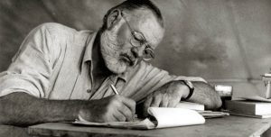 Ernest Hemingway (imagen de archivo)