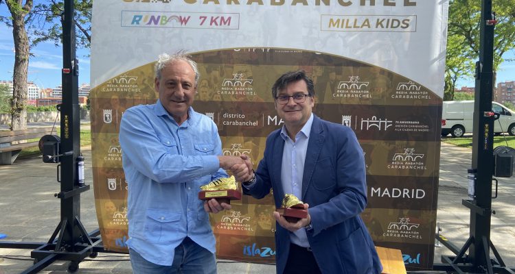 Álvaro Gozález y Fermín Cacho durante el acto de presentación