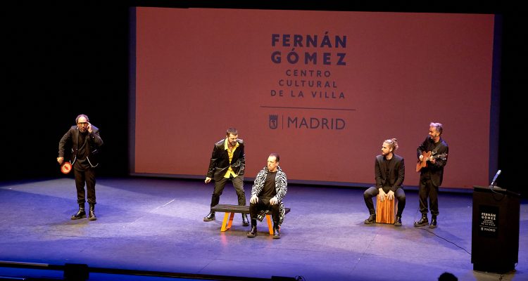 Actuación de Ron Lalá en la presentación de la nueva temporada del Teatro Fernán Gómez