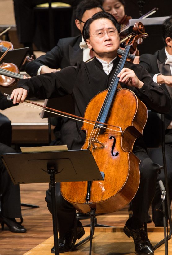 Wang Jian, violonchelista de la Orquesta de Guangzhou 