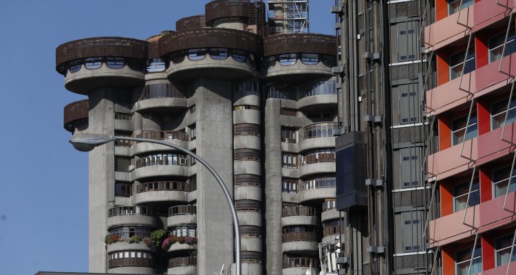 Torres Blancas