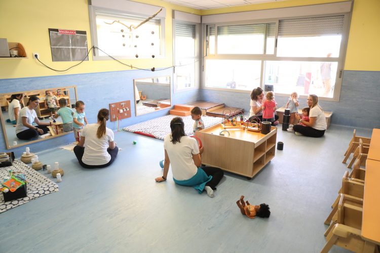 Imagen de archivo de una escuela infantil al inicio del curso escolar