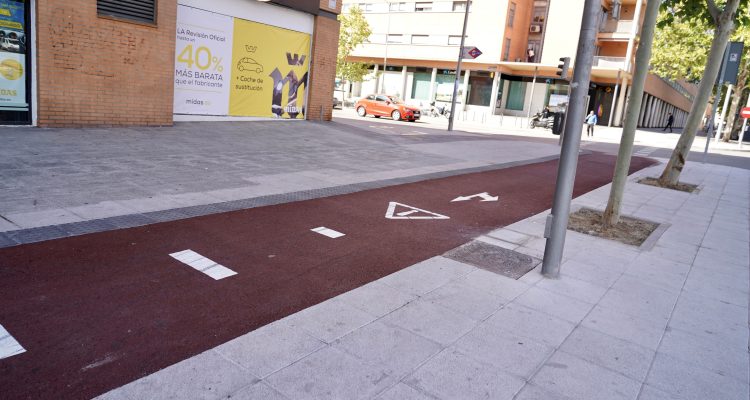 Carril bici en La Peseta, Carabanchel, recién remodelado