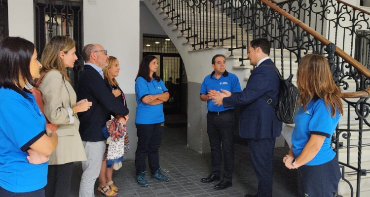 osé Fernández y José Luis García visita a la Central del SAMUR Social