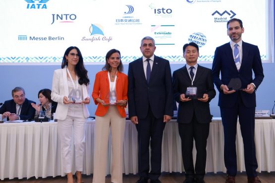 Maíllo, este lunes, en el encuentro