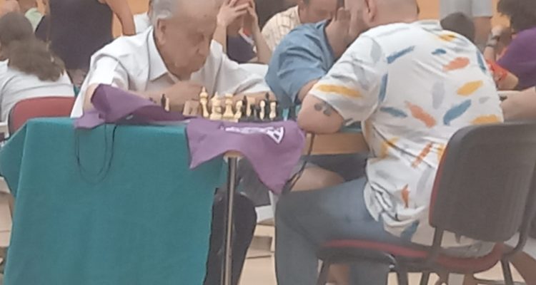 Manuel en un torneo de ajedrez