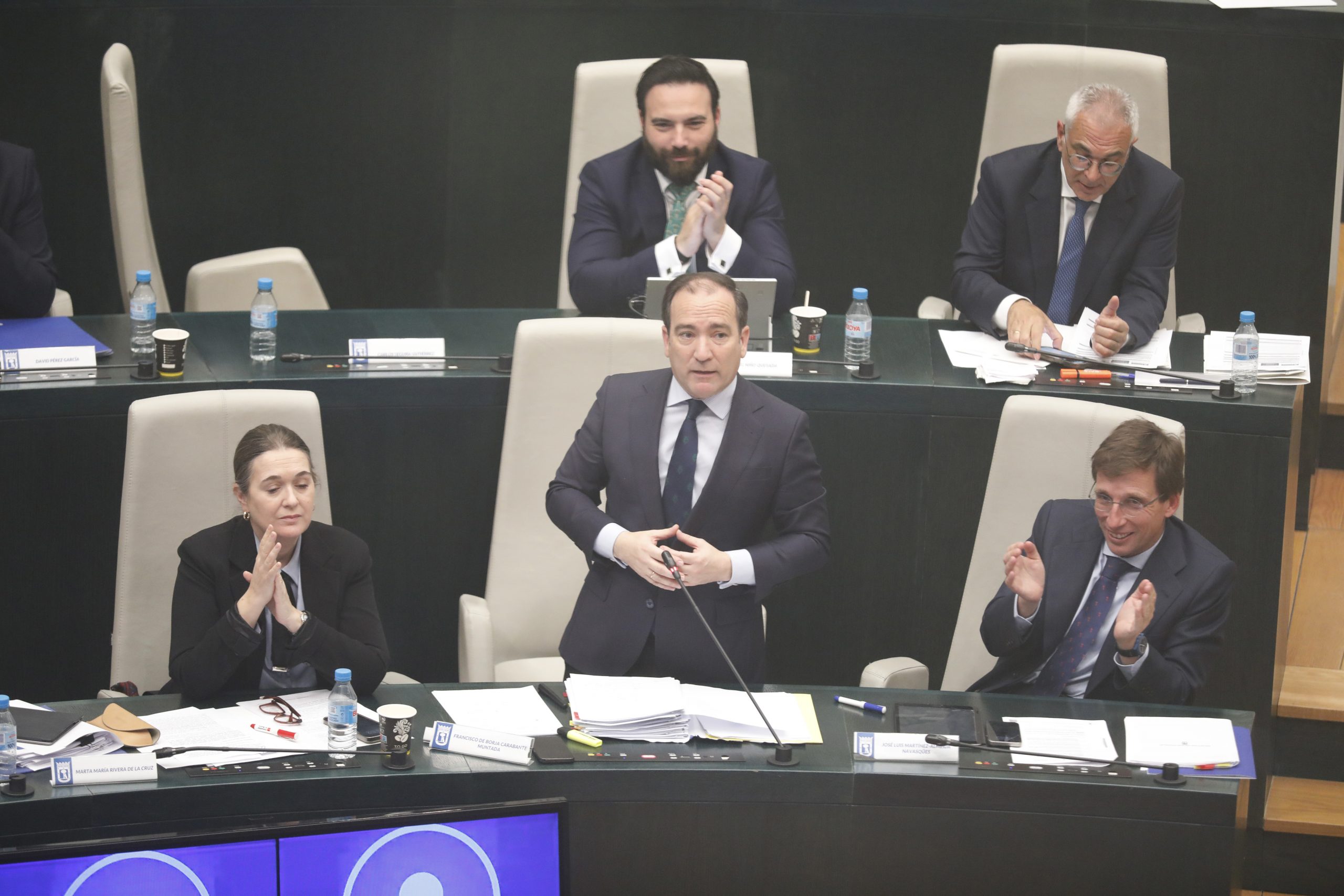 El delegado de Urbanismo, Medio Ambiente y Movilidad, Borja Carabante, durante su intervención en el pleno