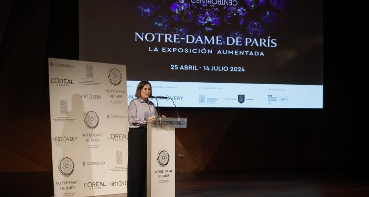 Inauguración exposición Notre-Dame de París