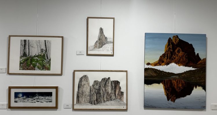 En la imagen, algunas de las obras de la exposición que reflejan lugares emblemáticos de la Comunidad de Madrid