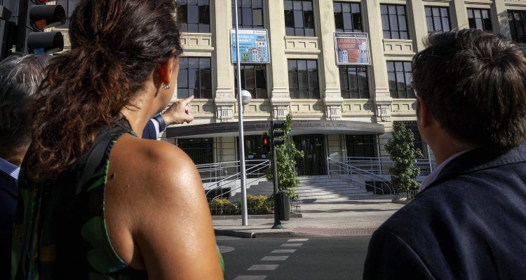 Presentación de la campaña ‘¿Vendes tu vivienda? El Ayuntamiento de Madrid te la compra’