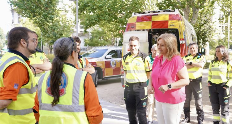 Sanz visita una unidad LINCE del SAMUR-PC en plaza de España