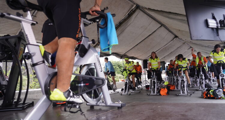 Carpa del maratón para concienciar sobre la importancia de la donación de médula ósea