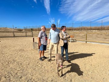 Páramo visita la nueva zona canina en Cuatro Vientos