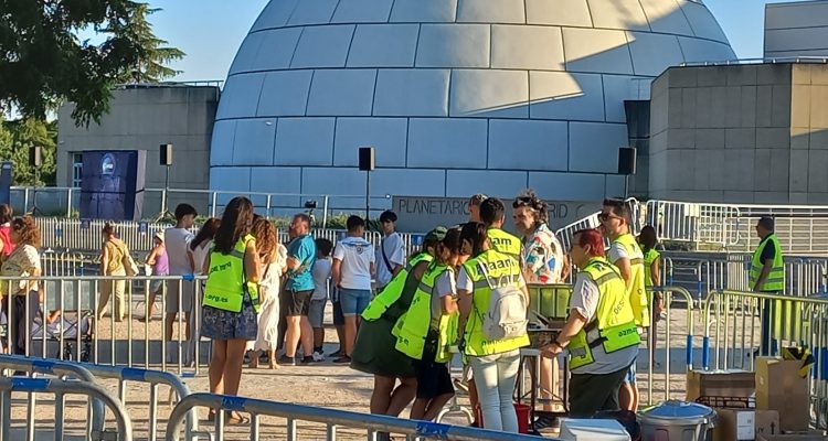 Imágenes de una de las observaciones astronómicas realizadas anteriormente en el Planetario de Madrid