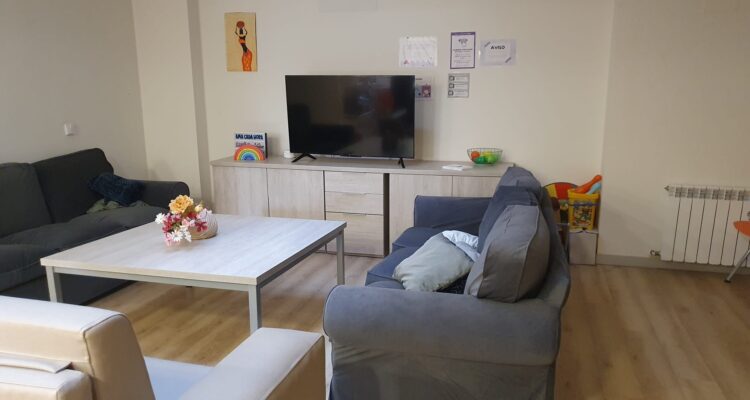 Fernández en el Centro de Emergencia para mujeres víctimas de trata Mariana Pineda