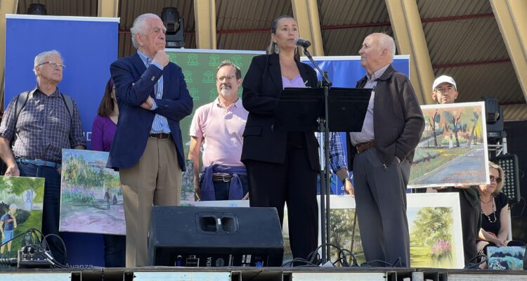 Estrada asiste al Certamen de Pintura Rápida de Chamartín