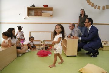 Fernández y Chacón visitan la Escuela Infantil Municipal Parque de Ingenieros