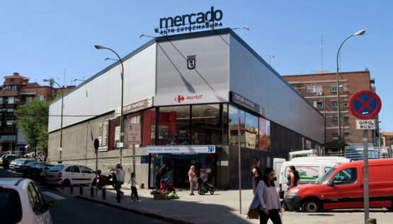 Imagen del exterior del Mercado de Alto de Extremadura