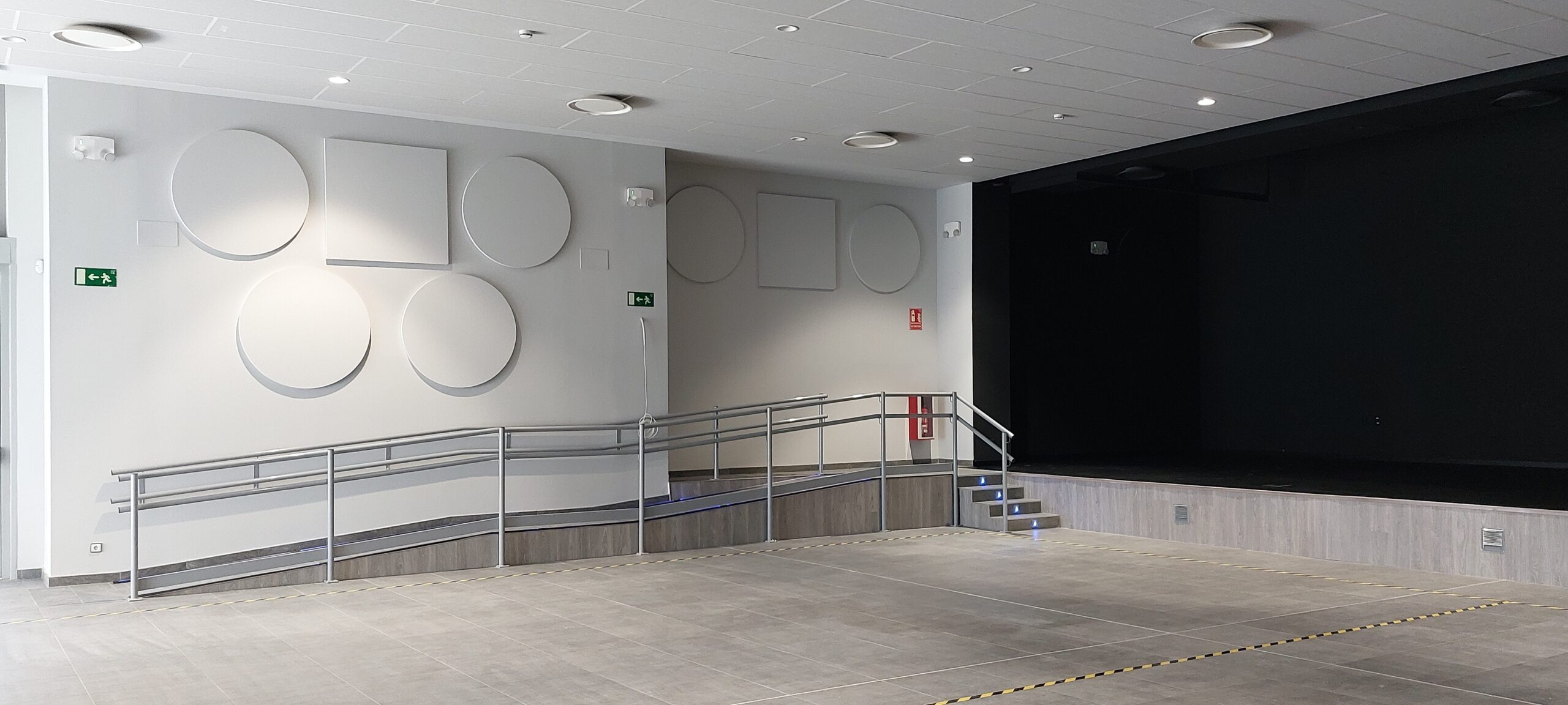 Salón de actos del Centro Cultural Fuente de San Pedro-Valderribas