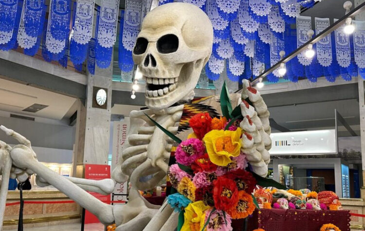 Altar de Muertos en CentroCentro