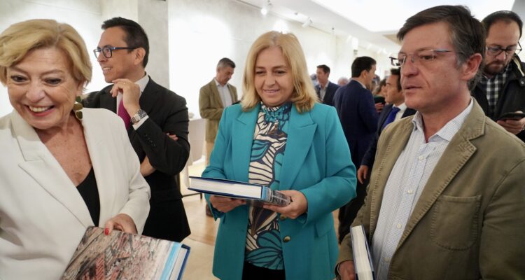 García Romero, Sanz y Martínez Páramo en la presentación del libro sobre la M-30