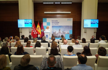 La vicealcaldesa, Inma Sanz, durante la presentación de la Escuela Municipal de Salud