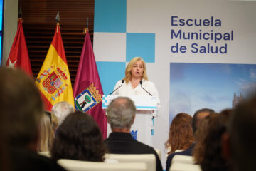 La vicealcaldesa, Inma Sanz, durante la presentación de la Escuela Municipal de Salud