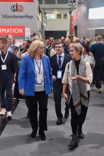 La vicealcaldesa, Inma Sanz, durante la feria Expo Real de Múnich