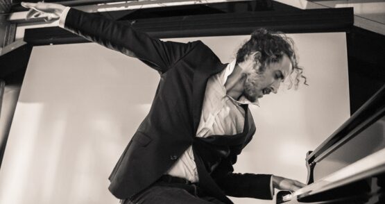 El pianista Jorge Bedoya