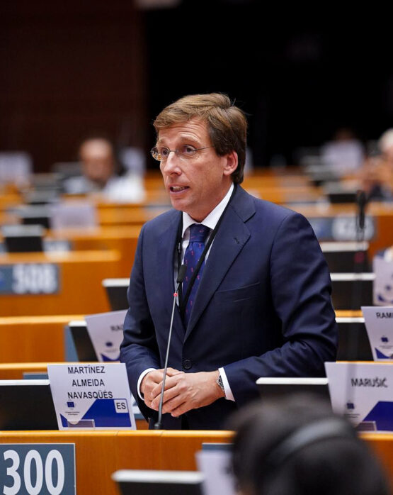 Intervención de Almeida durante el Pleno del Comité Europeo de las Regiones