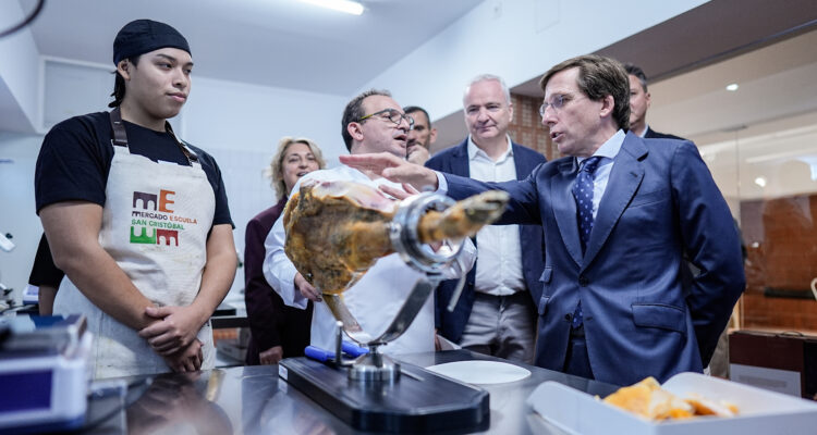 Acto de inauguración del Mercado Municipal de San Cristóbal