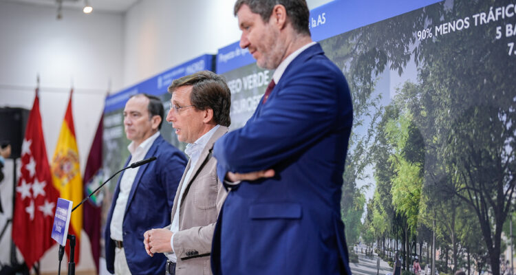 Almeida, Carabante y González Díaz en su visita de hoy a las obras