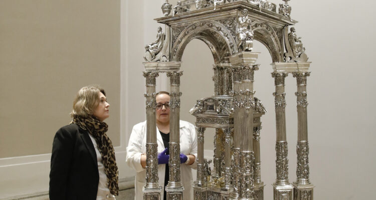 Rivera de la Cruz en la visita de hoy al Museo de Historia de Madrid