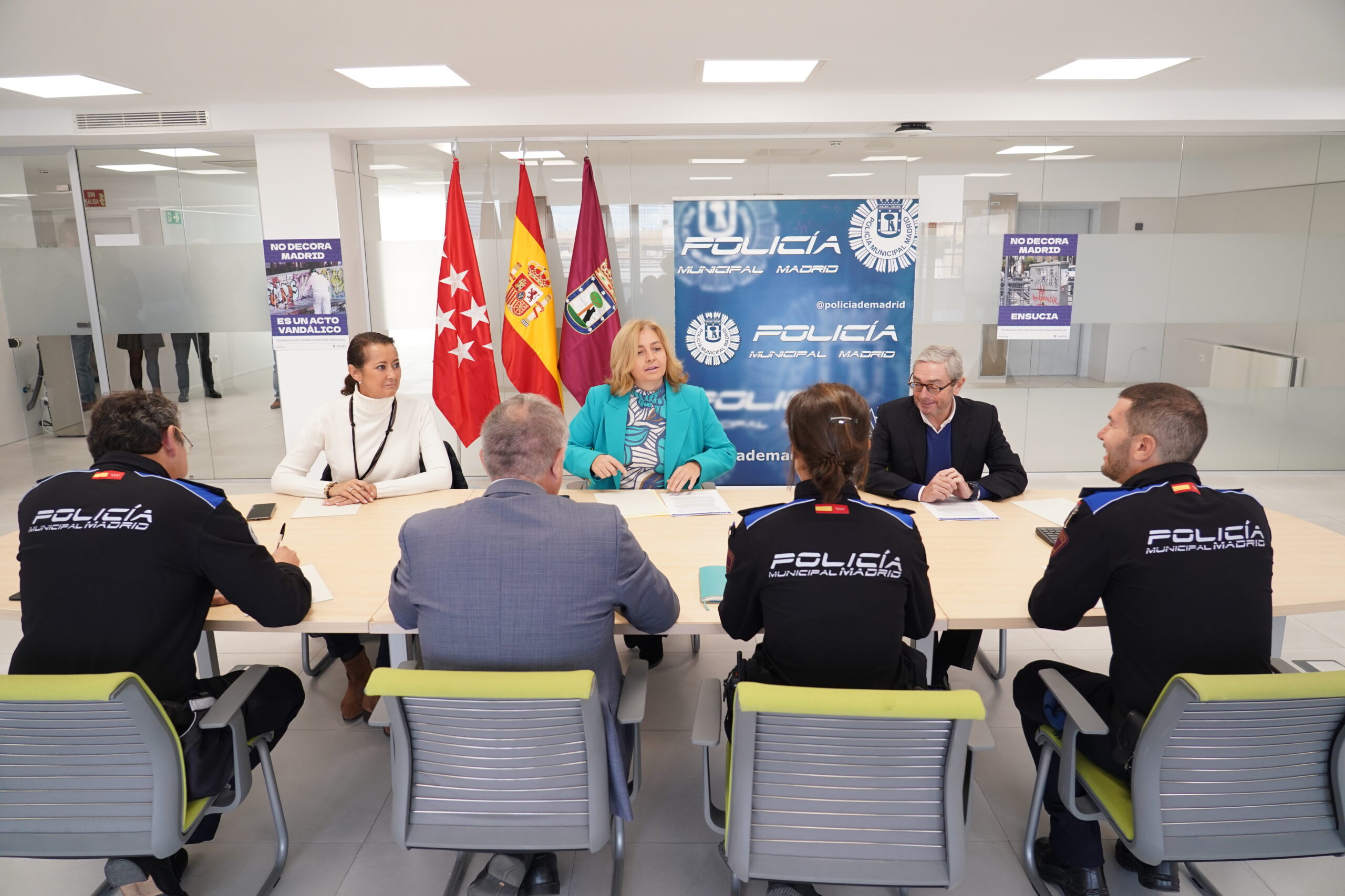 La vicealcaldesa de Madrid y delegada de Seguridad y Emergencias, Inma Sanz, durante su visita de hoy a SEPROPUR