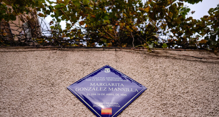 placa Margarita González Mansilla