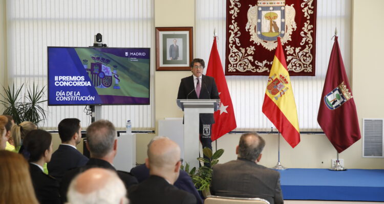 El concejal del distrito, David Pérez, en los II Premios Concordia