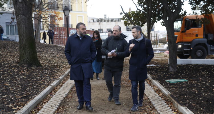 Segura visita la II fase de obras en el Parque La Cornisa