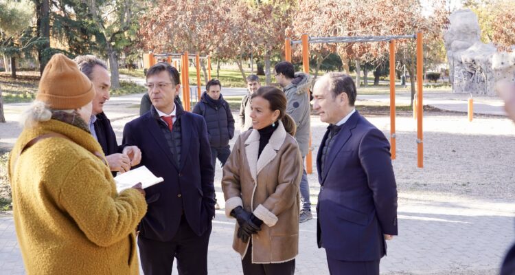 Visita del delegado de Urbanismo, Medio Ambiente y Movilidad, Borja Carabante, al Parque Paraíso.