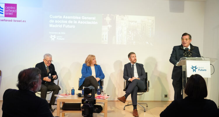 Sanz en la clausura de la IV Asamblea General de la asociación Madrid Futuro